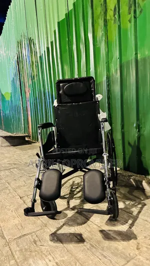 Photo - Multifaetianal Wheelchair手wheelchair Wheelchair口wheelchair廿wheelchair