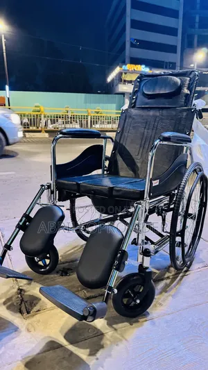 Photo - Multifaetianal Wheelchair手wheelchair口wheelchair 手wheelchair 山wheelcha