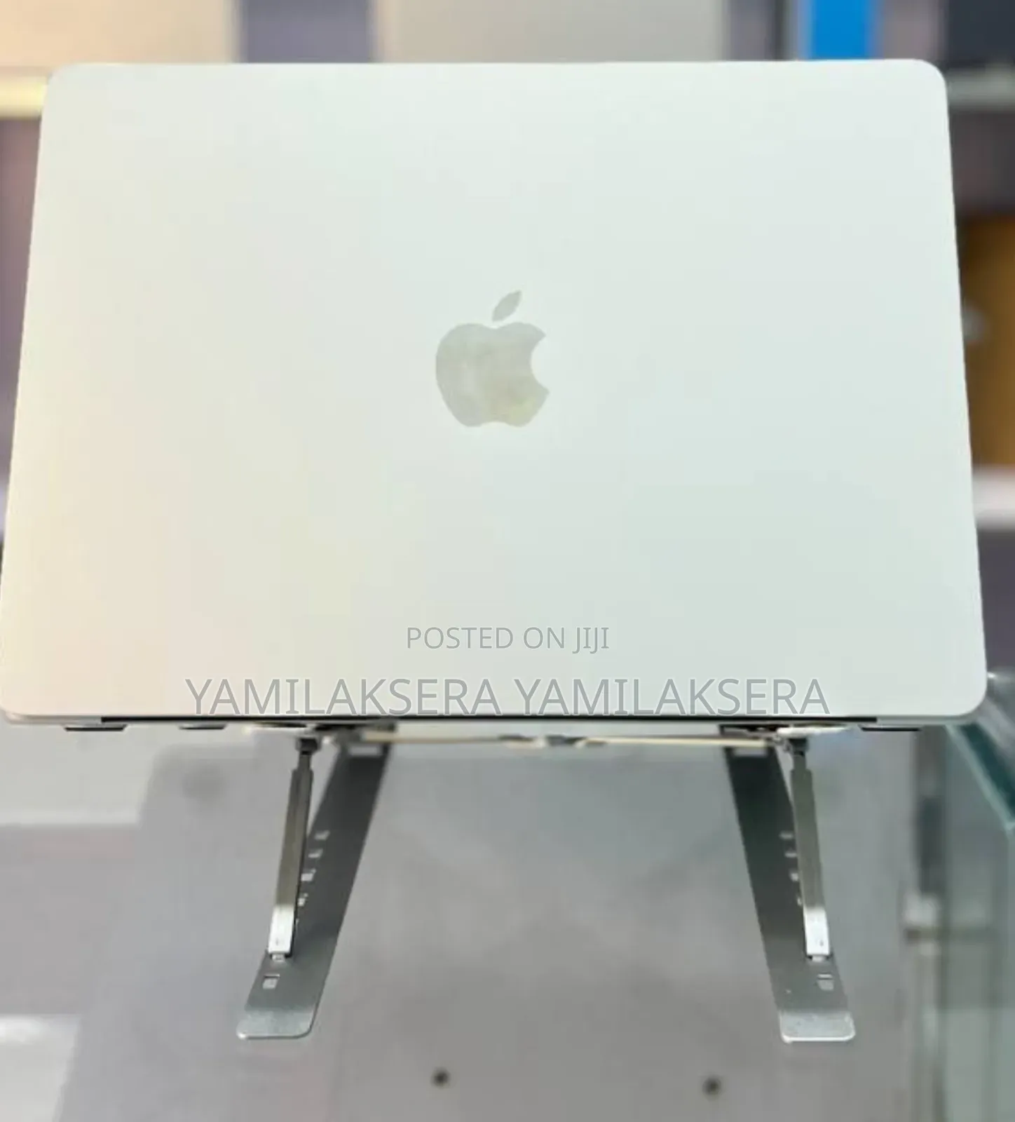 New Laptop Apple MacBook Air 2025 M4 13-Inch 16GB Apple M4 SSD 256GB