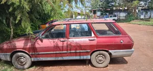 Photo - Renault Caravelle 1998 Red