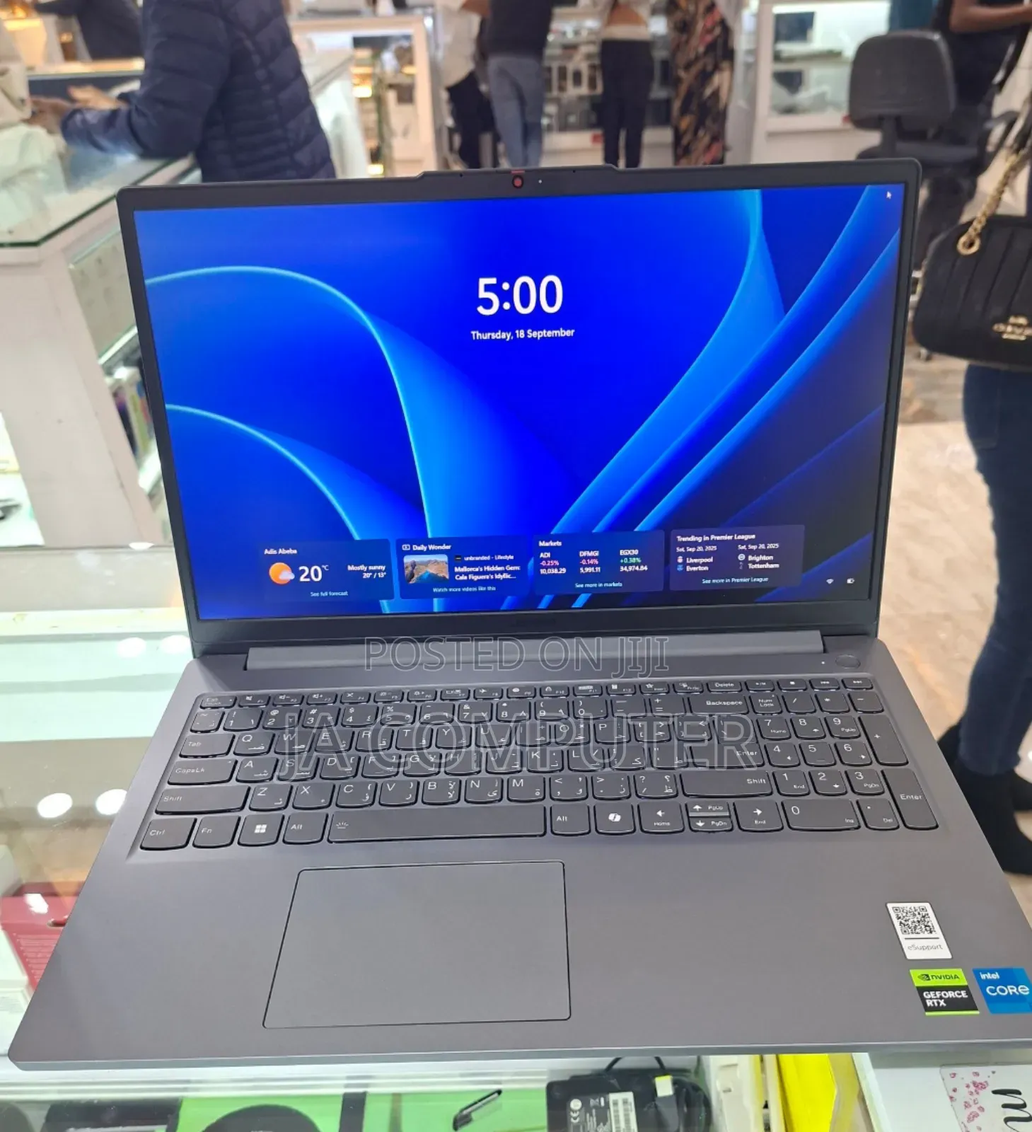 New Laptop Lenovo LOQ 15IRH8 16GB Intel Core I5 SSD 512GB