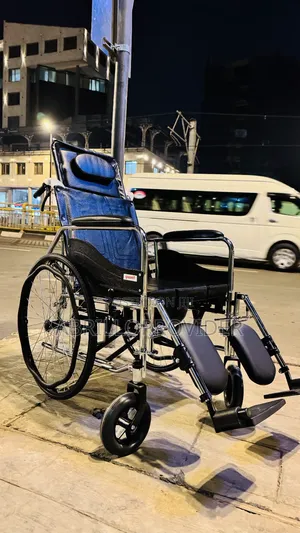 Photo - Toilet Wheelchair 田wheelchair 水wheelchair口wheelchair 山wheelchair 水whee