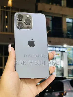 Photo - Apple iPhone 13 Pro 128 GB Black