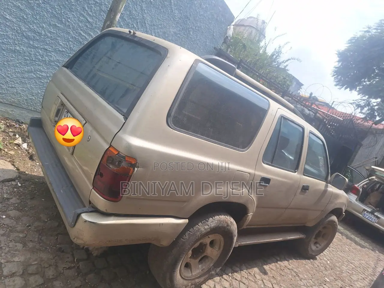 Toyota Hilux 1990 Silver