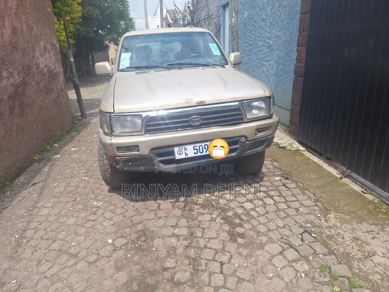 Toyota Hilux 1990 Silver