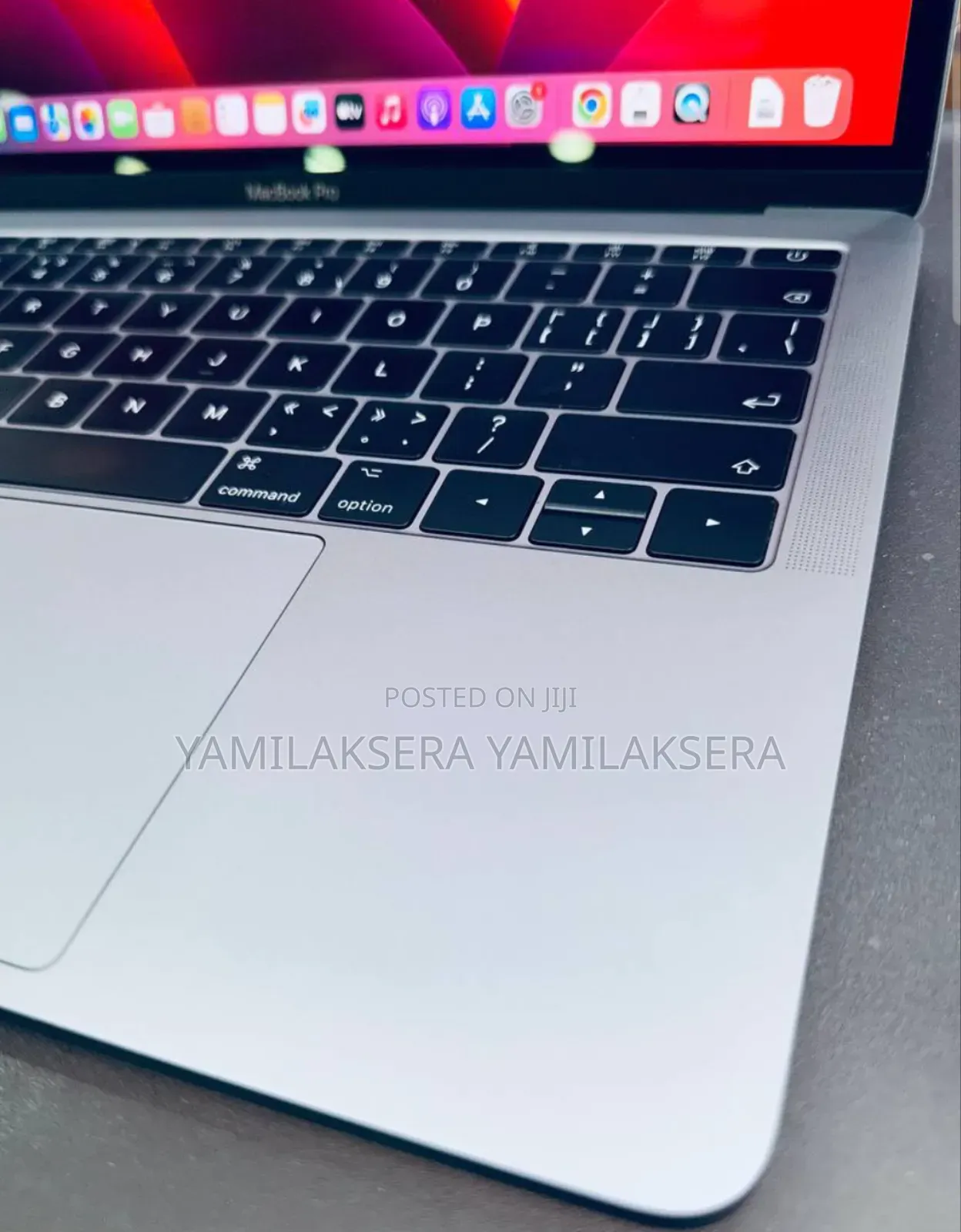 New Laptop Apple MacBook Pro 2017 8GB SSD 512GB