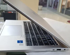 New Laptop HP EliteBook 840 G10 16GB Intel Core I5 SSD 1T