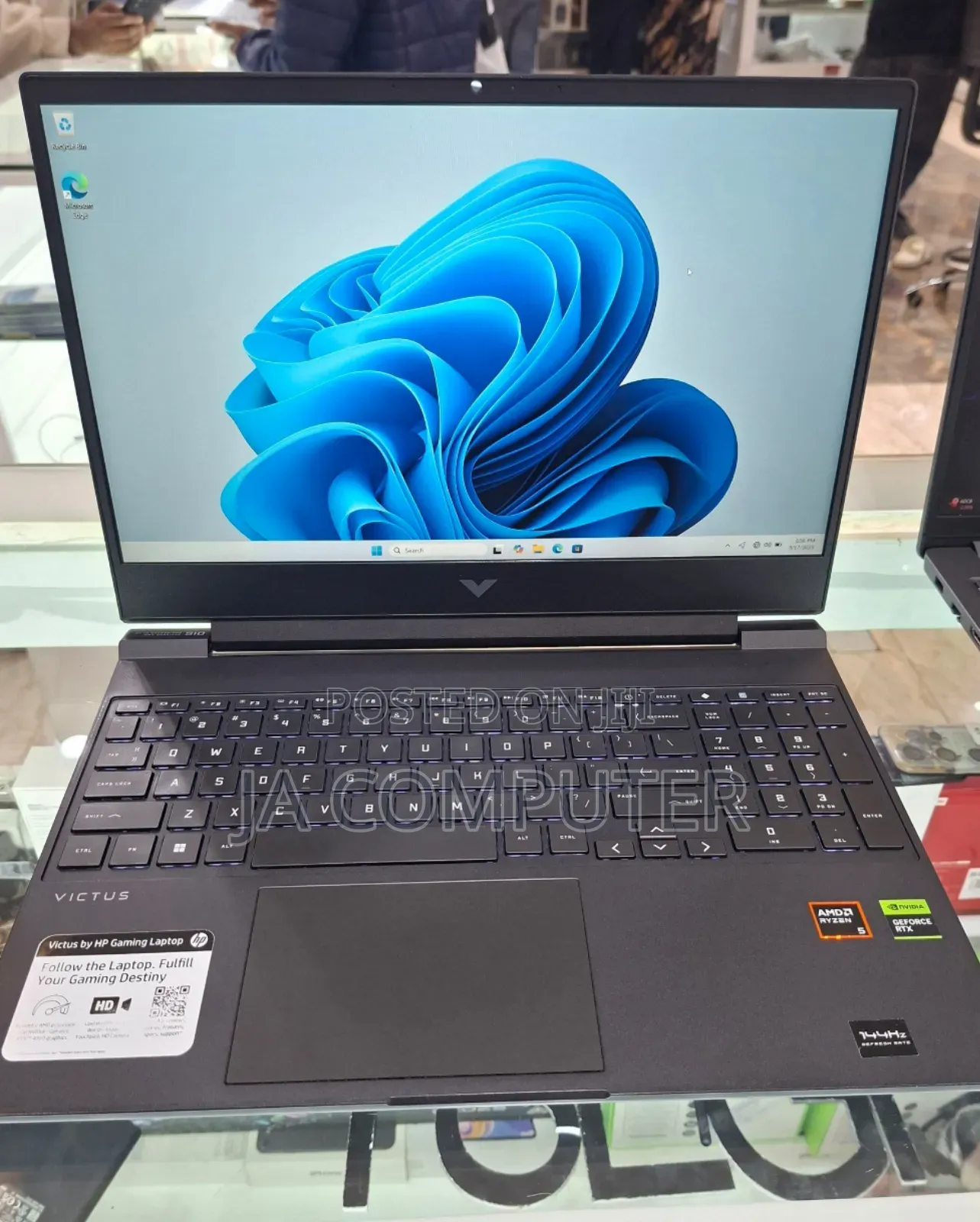 New Laptop HP Victus 16 32GB AMD Ryzen 5 SSD 512GB