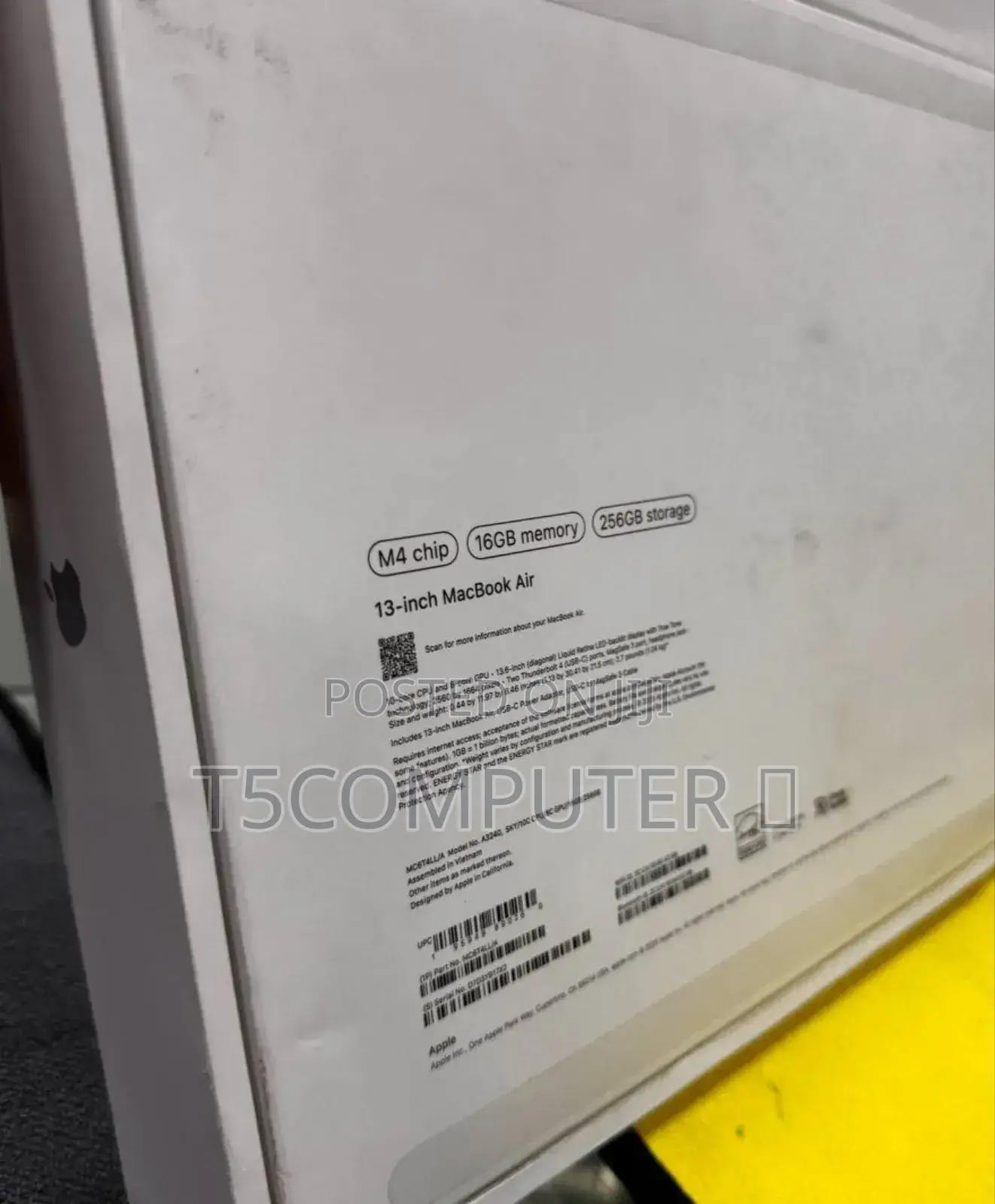 New Laptop Apple MacBook Air 2025 M4 13-Inch 16GB Apple M4 SSD 256GB