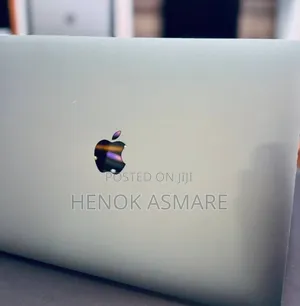 New Laptop Apple MacBook Pro 2017 8GB SSD 512GB