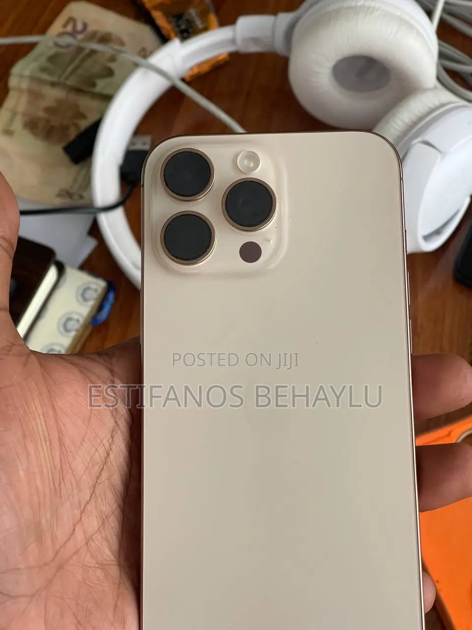 New Apple iPhone 16 Pro Max 256 GB Gold