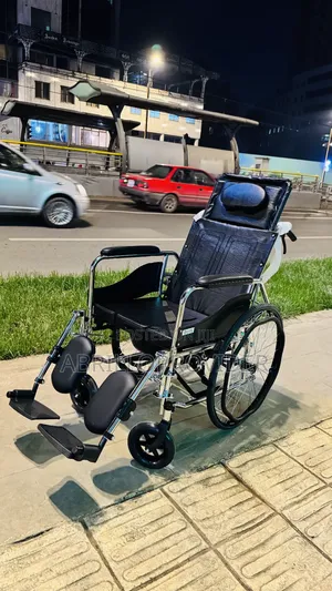 Photo - Toilet Wheelchair手wheelchair 山wheelchair 卜wheelchair 手wheelchair口wheel