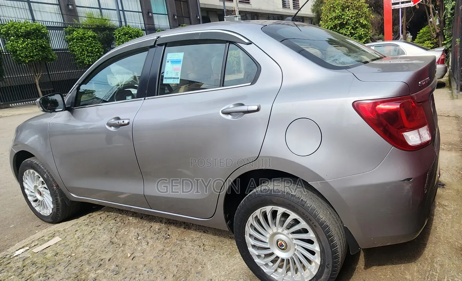 Suzuki Dzire 2022 Silver