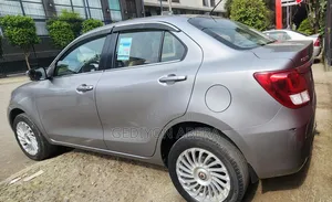Suzuki Dzire 2022 Silver