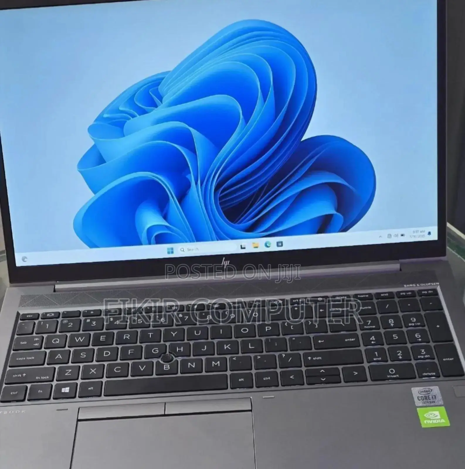 New Laptop HP ZBook Firefly 15 G7 16GB Intel Core I7 SSD 1T