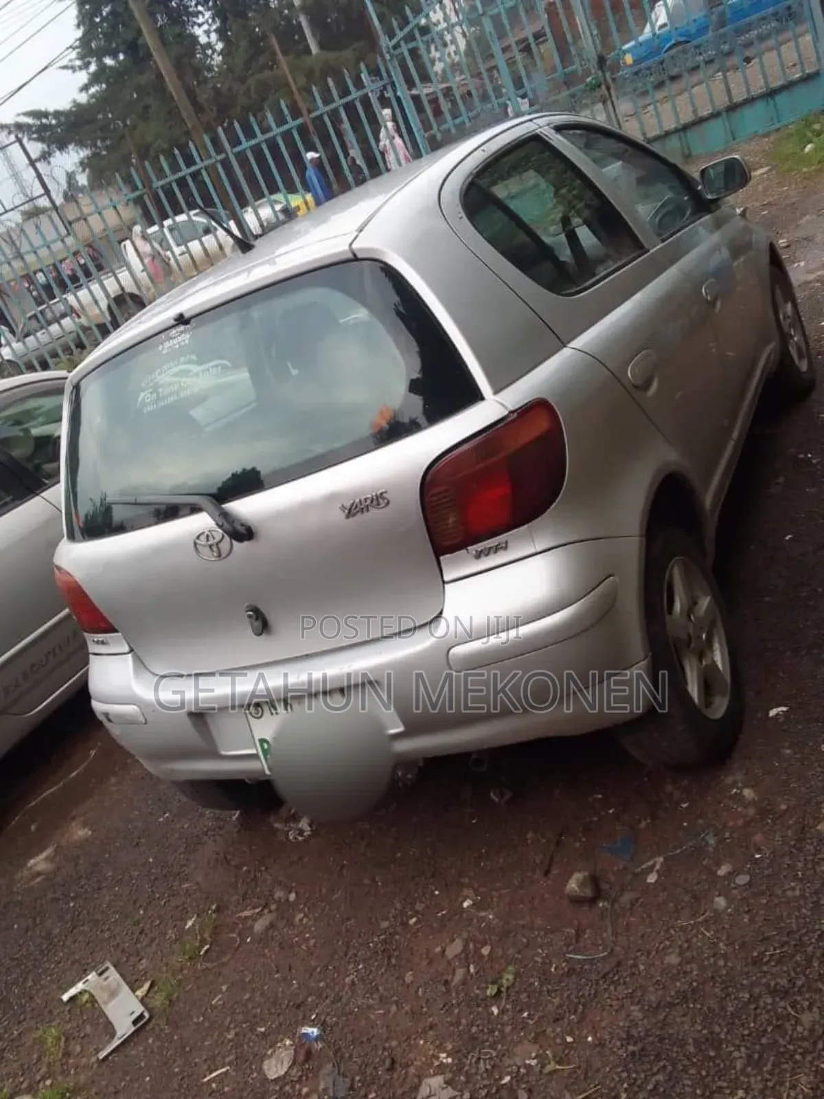 Toyota Vitz 2004 White
