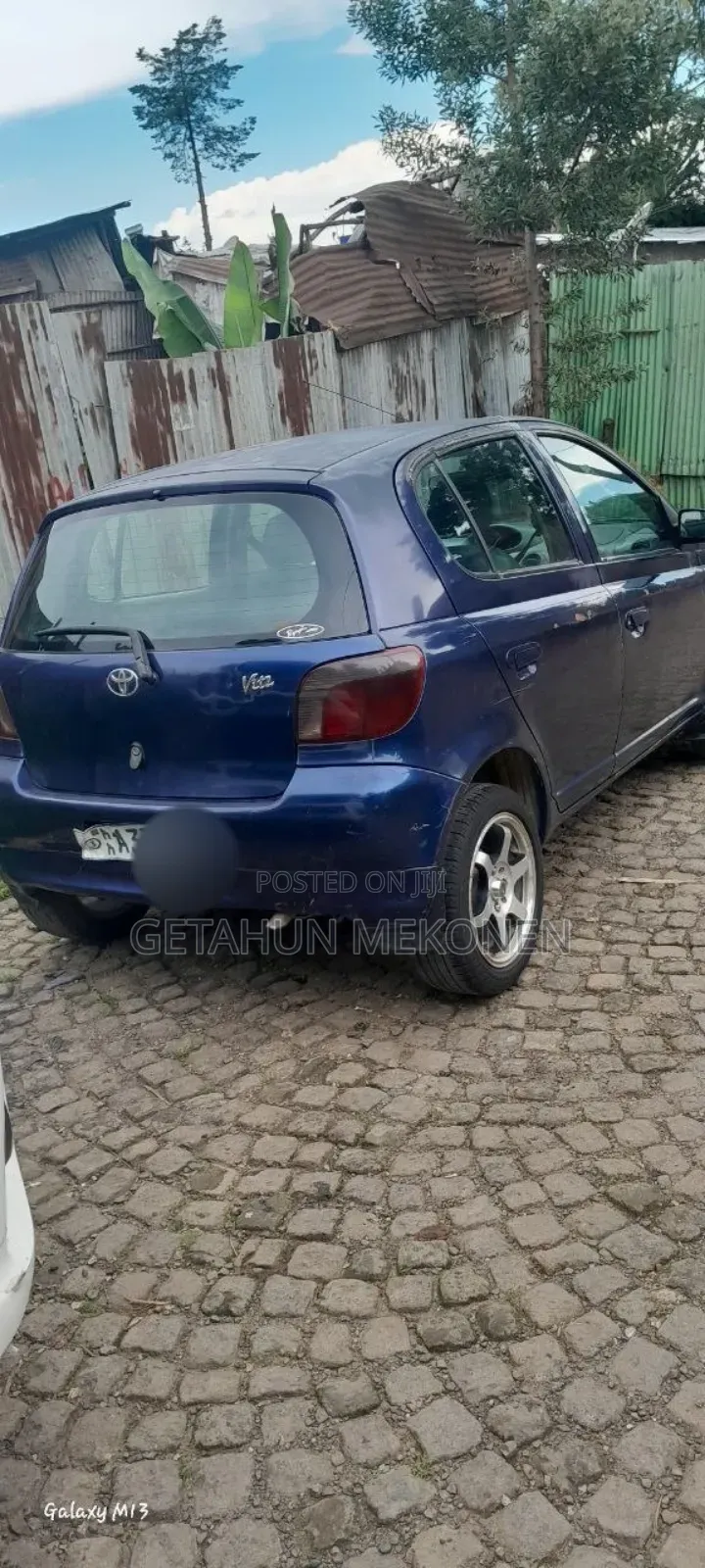 Toyota Vitz 2001 Blue