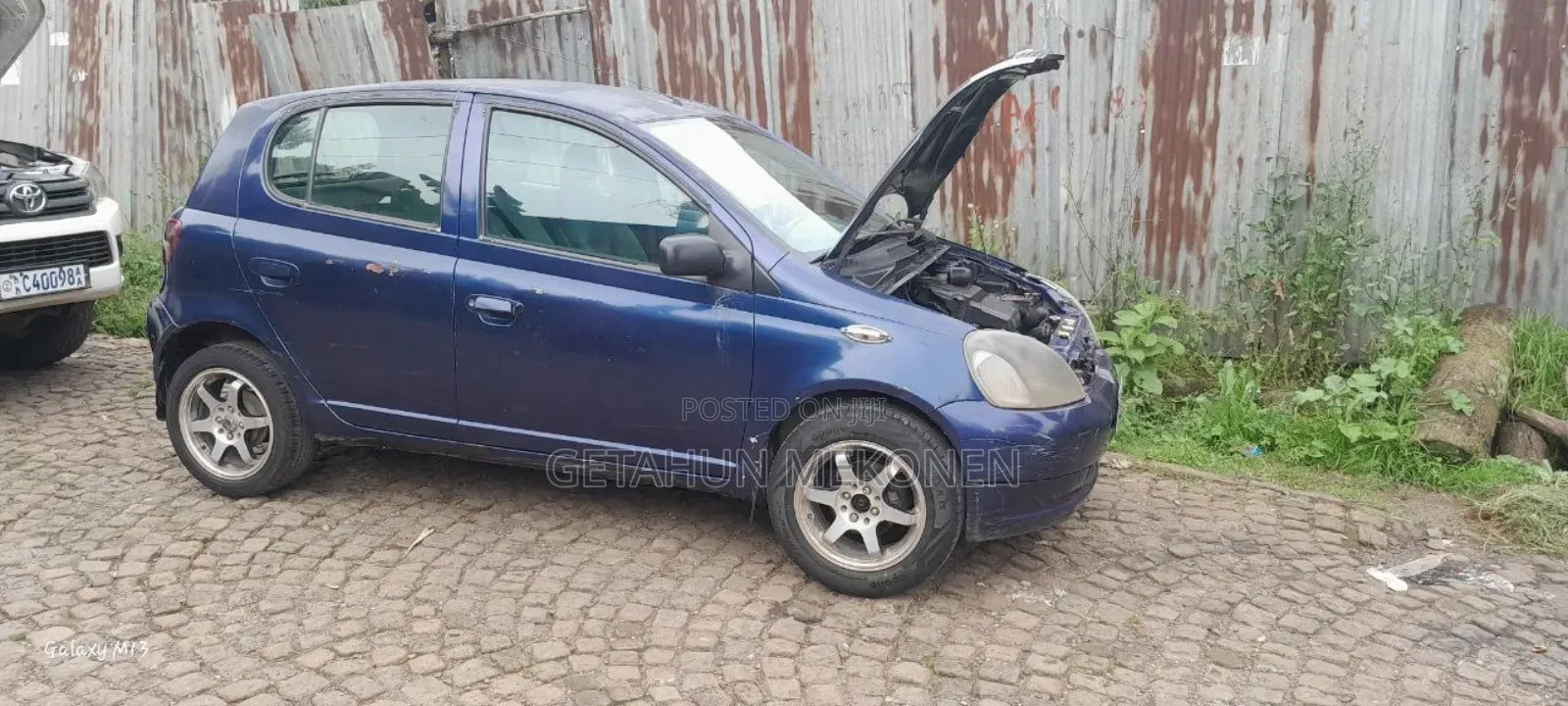 Toyota Vitz 2001 Blue