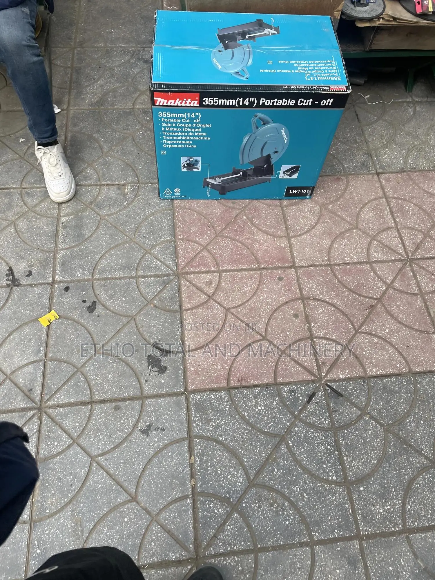 Original Makita Cut Off Saw