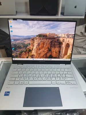 New Laptop Asus ZenBook Touch UX31A 16GB Intel Core I7 SSD 1T