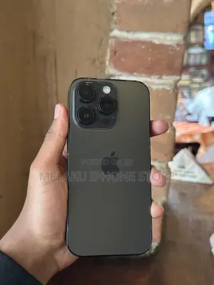 Photo - Apple iPhone 14 Pro 256 GB Black