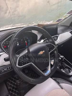 Chevrolet Captiva 2022 White