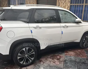 Chevrolet Captiva 2022 White