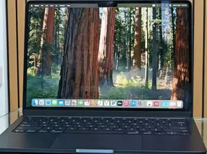 New Laptop Apple MacBook Air 2024 M3 13-Inch 16GB Apple M3 SSD 256GB