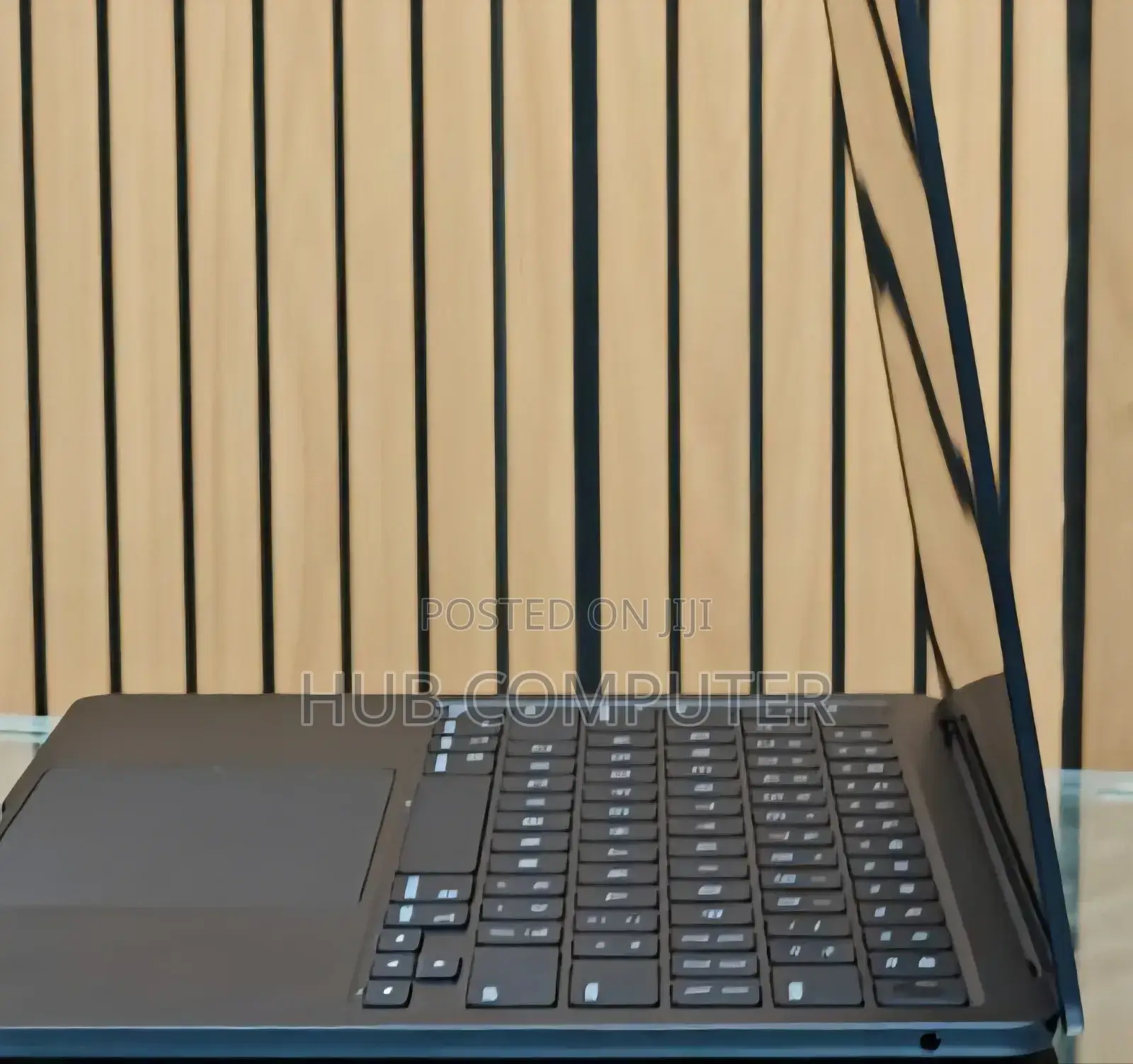 New Laptop Apple MacBook Air 2024 M3 13-Inch 16GB Apple M3 SSD 256GB