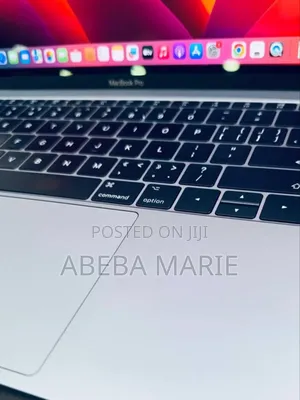 New Laptop Apple MacBook Pro 2017 8GB Intel Core I5 SSD 512GB