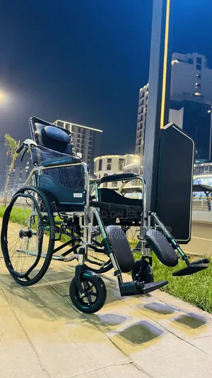 Photo - Multifaetianal Wheelchair手wheelchair 廿wheelchair 田wheelchair 手wheelcha