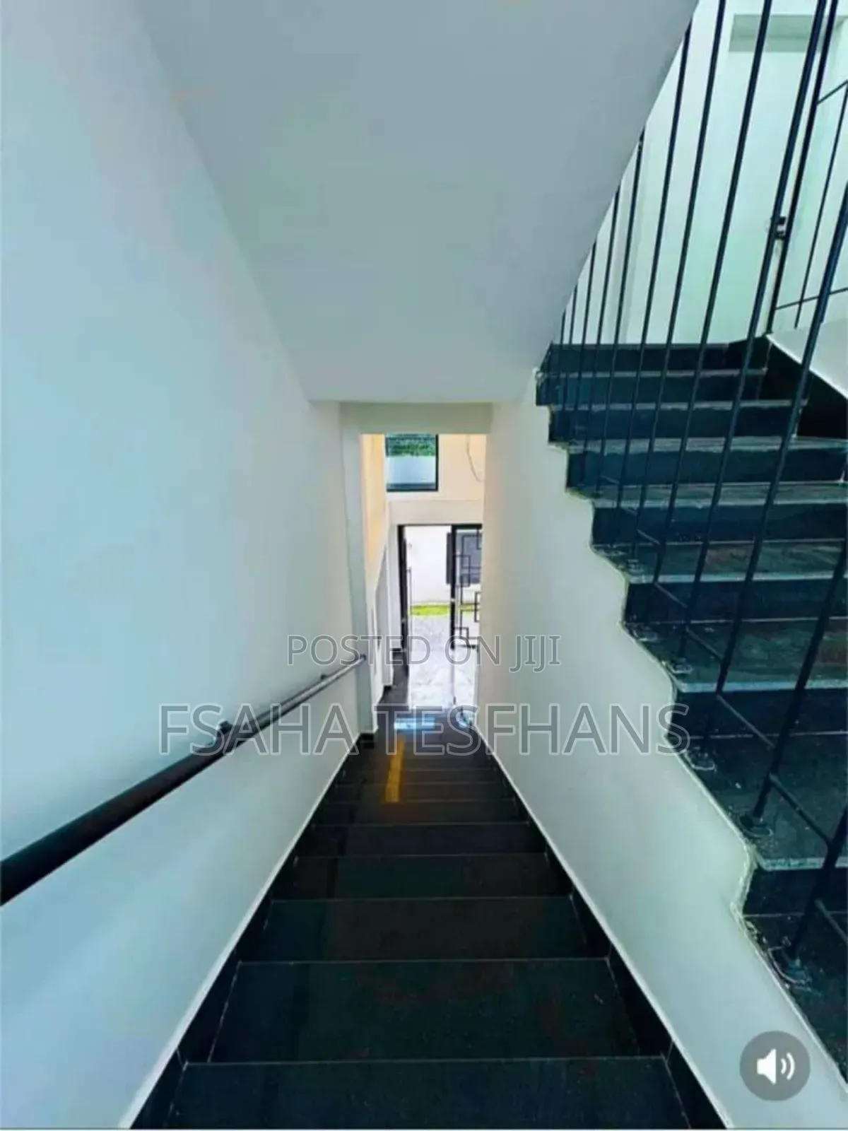 5bdrm House in G+2House, Bole for rent