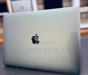 New Laptop Apple MacBook Pro 2017 8GB SSD 512GB