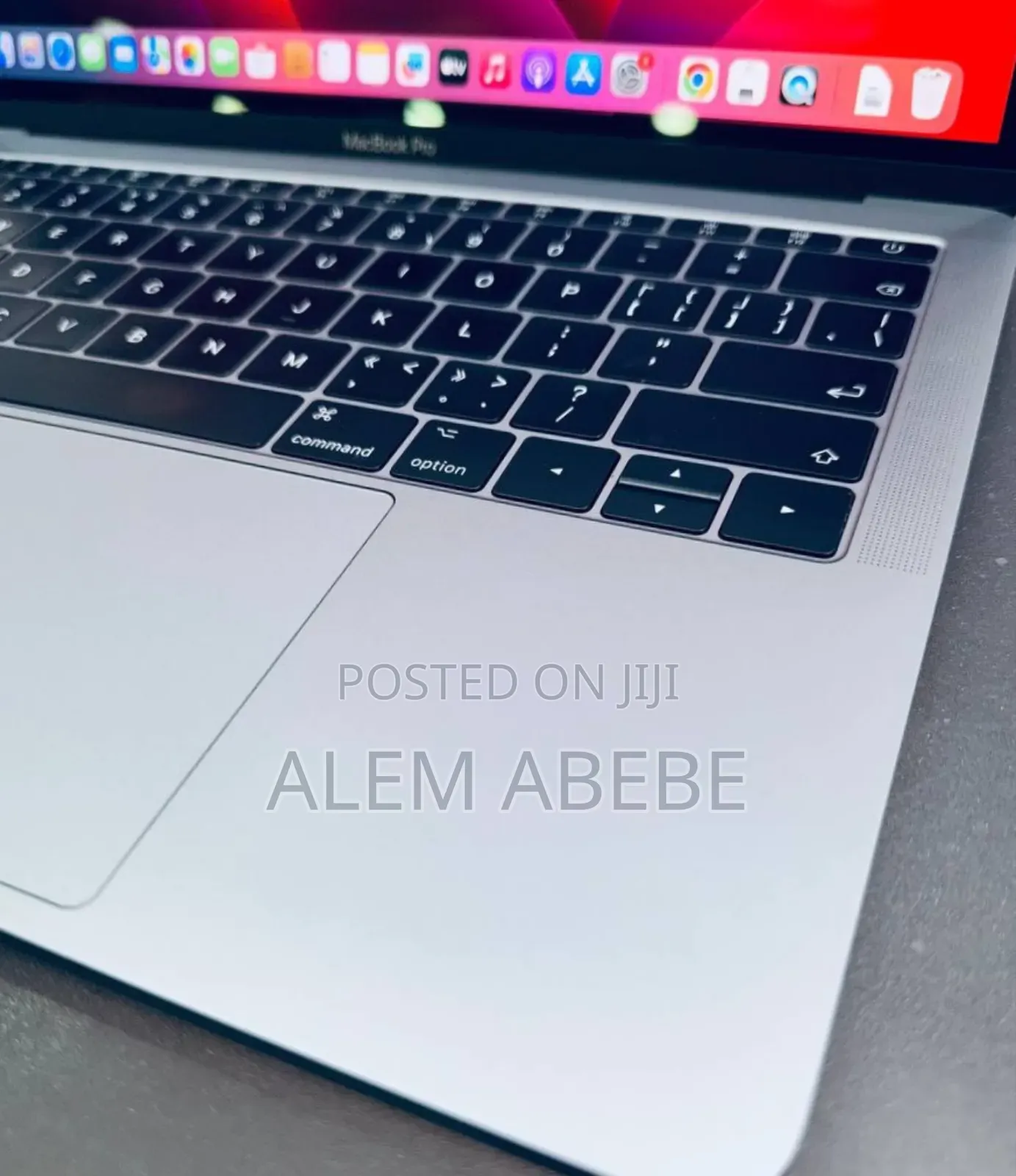 New Laptop Apple MacBook Pro 2017 8GB SSD 512GB