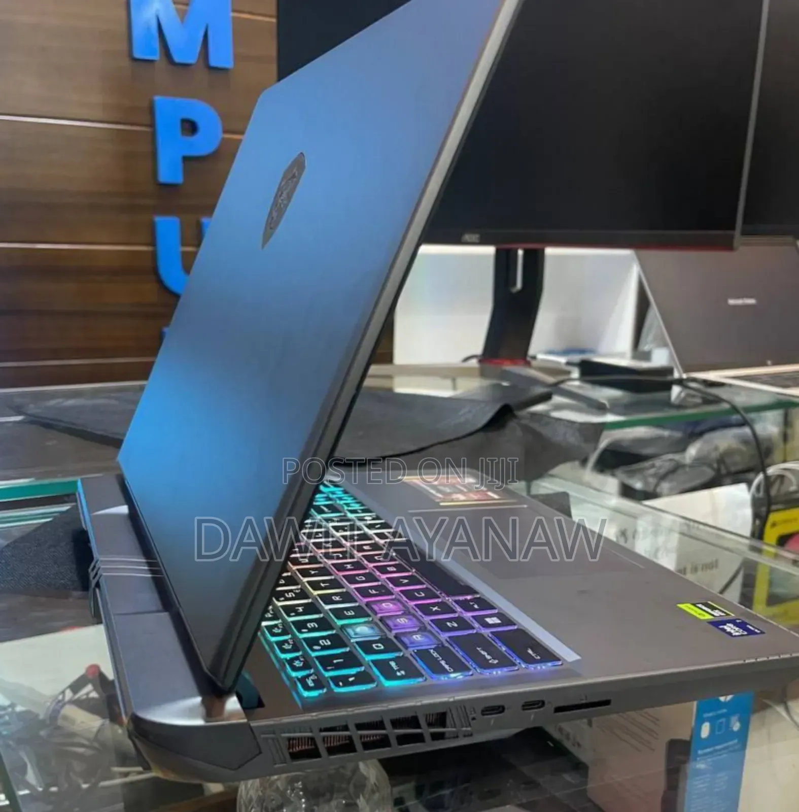 New Laptop MSI 16GB Intel Core Ultra 7 SSD 1T