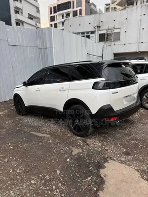 Peugeot 5008 2022 White