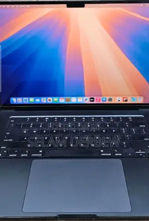 New Laptop Apple MacBook Air 2023 M2 8GB Apple M2 SSD 512GB