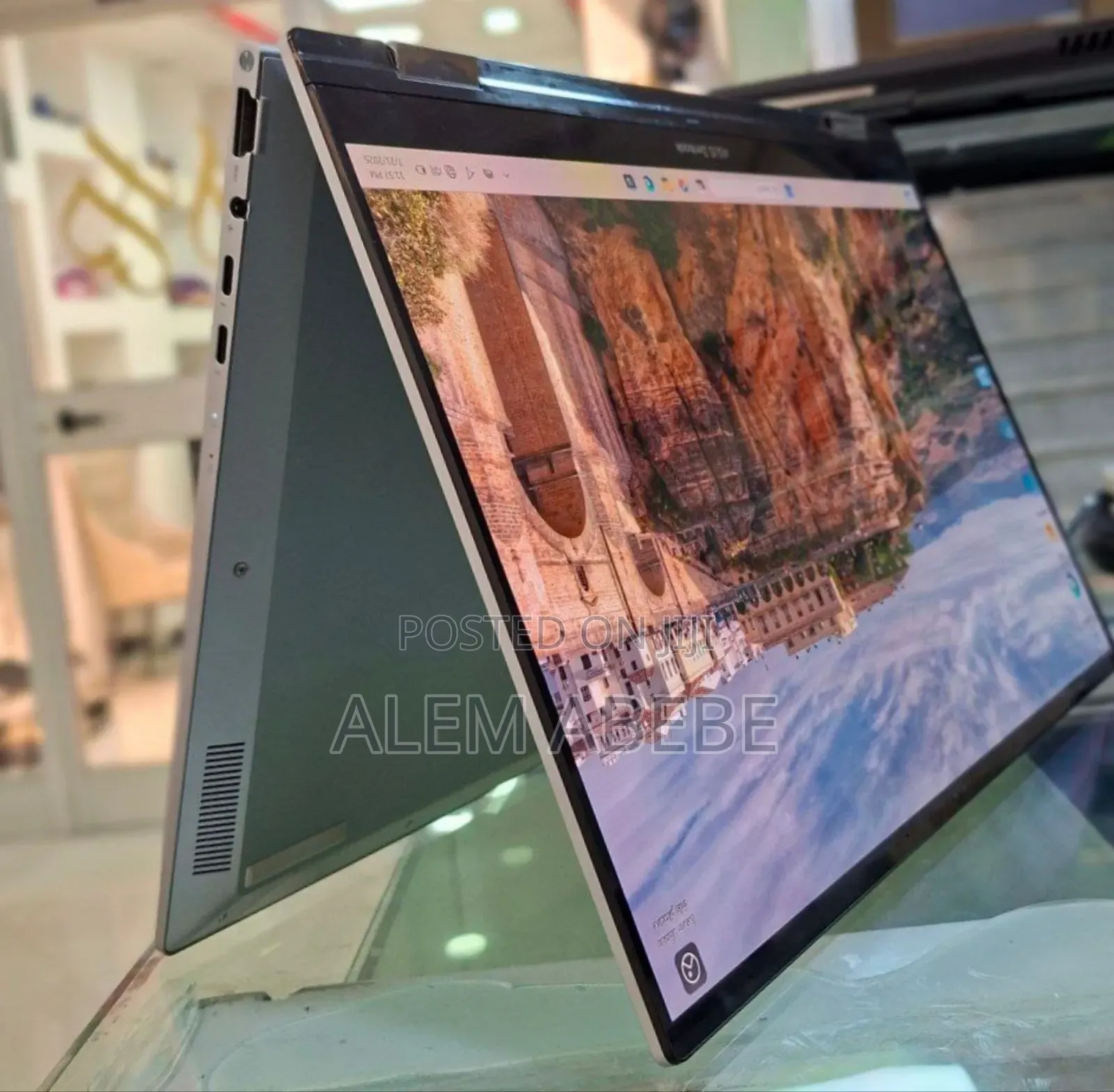 New Laptop Asus ZenBook Flip 14 UX461UA 16GB Intel Core I7 SSD 1T