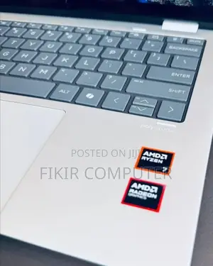 New Laptop HP Envy 14 16GB AMD Ryzen 7 SSD 1T