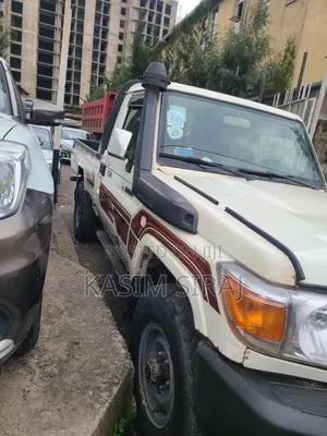 Toyota Hilux 2.5 D-4D SRX 2011 White