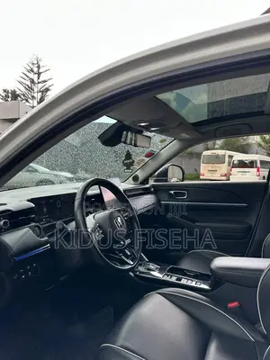 Honda e:NS1 2023 White