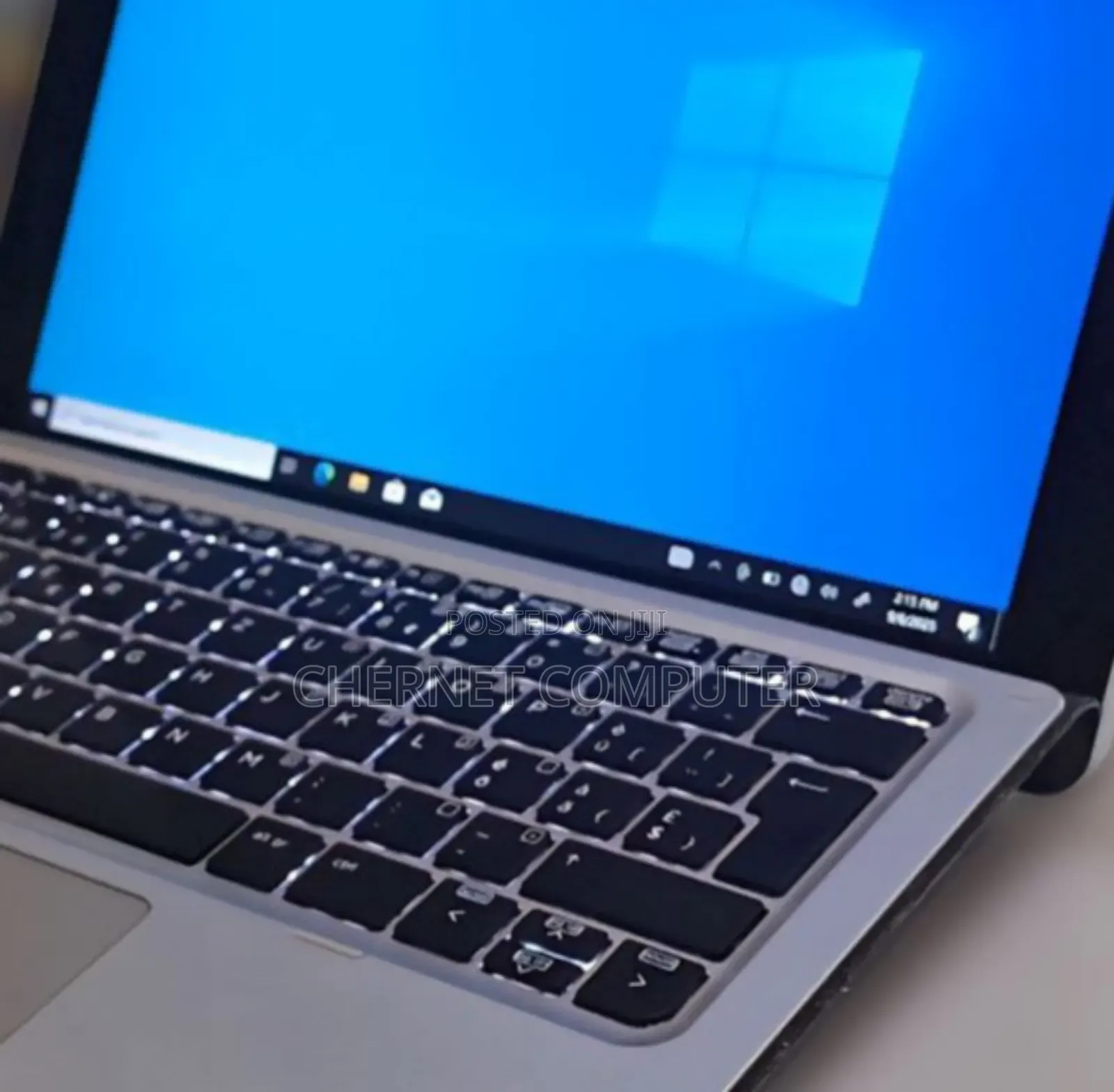 New Laptop HP X2 8GB SSD 256GB