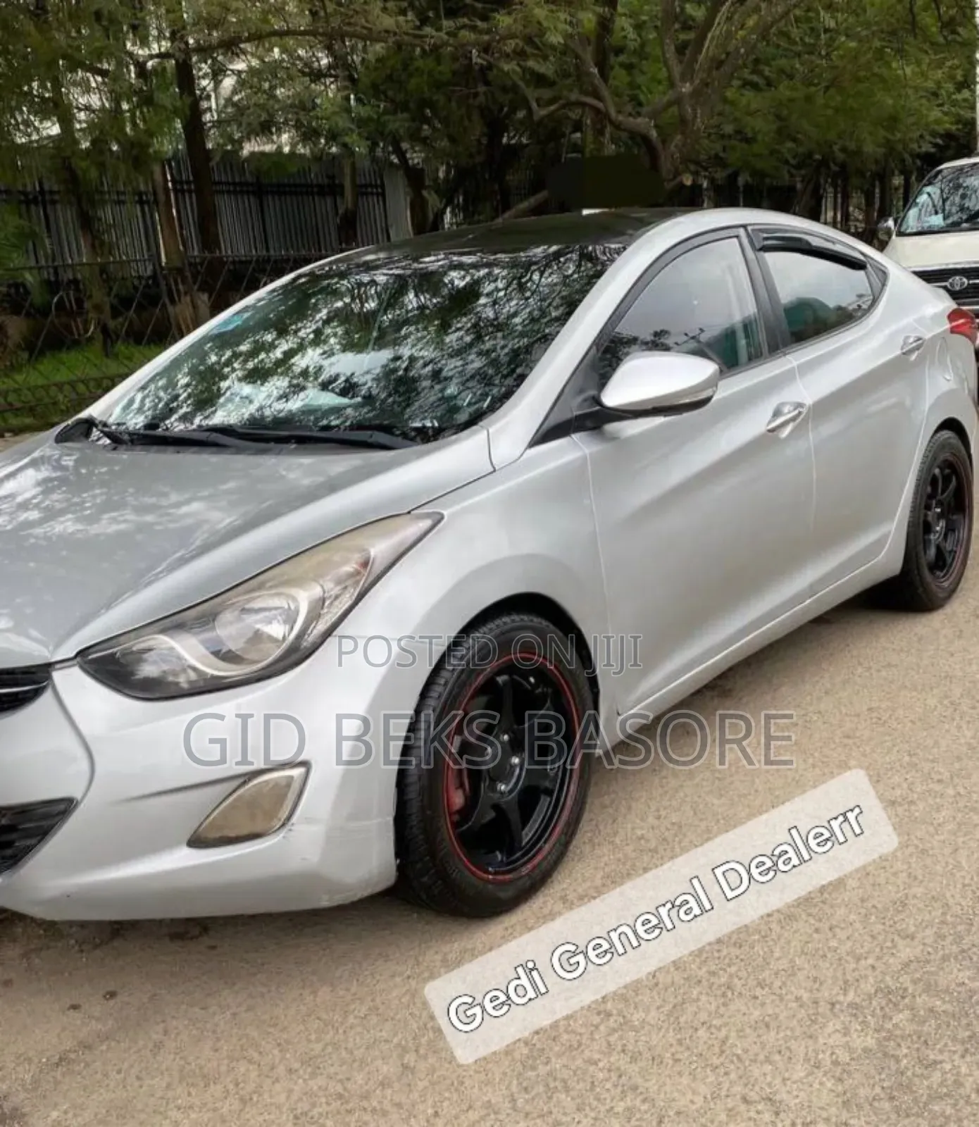 Hyundai Avante 2013 Silver