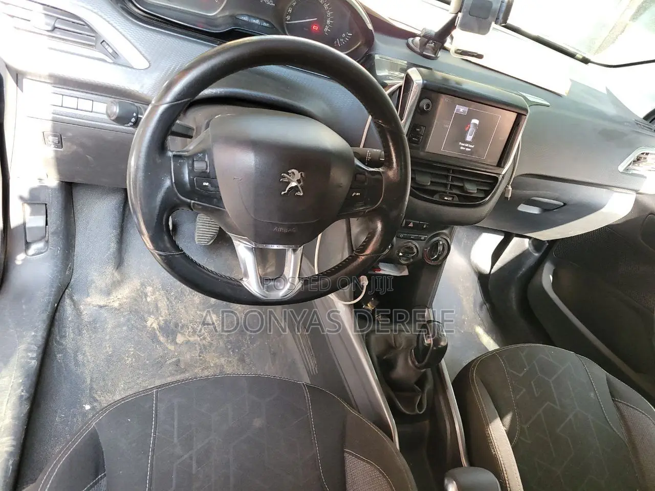 Peugeot 2008 2016 Brown