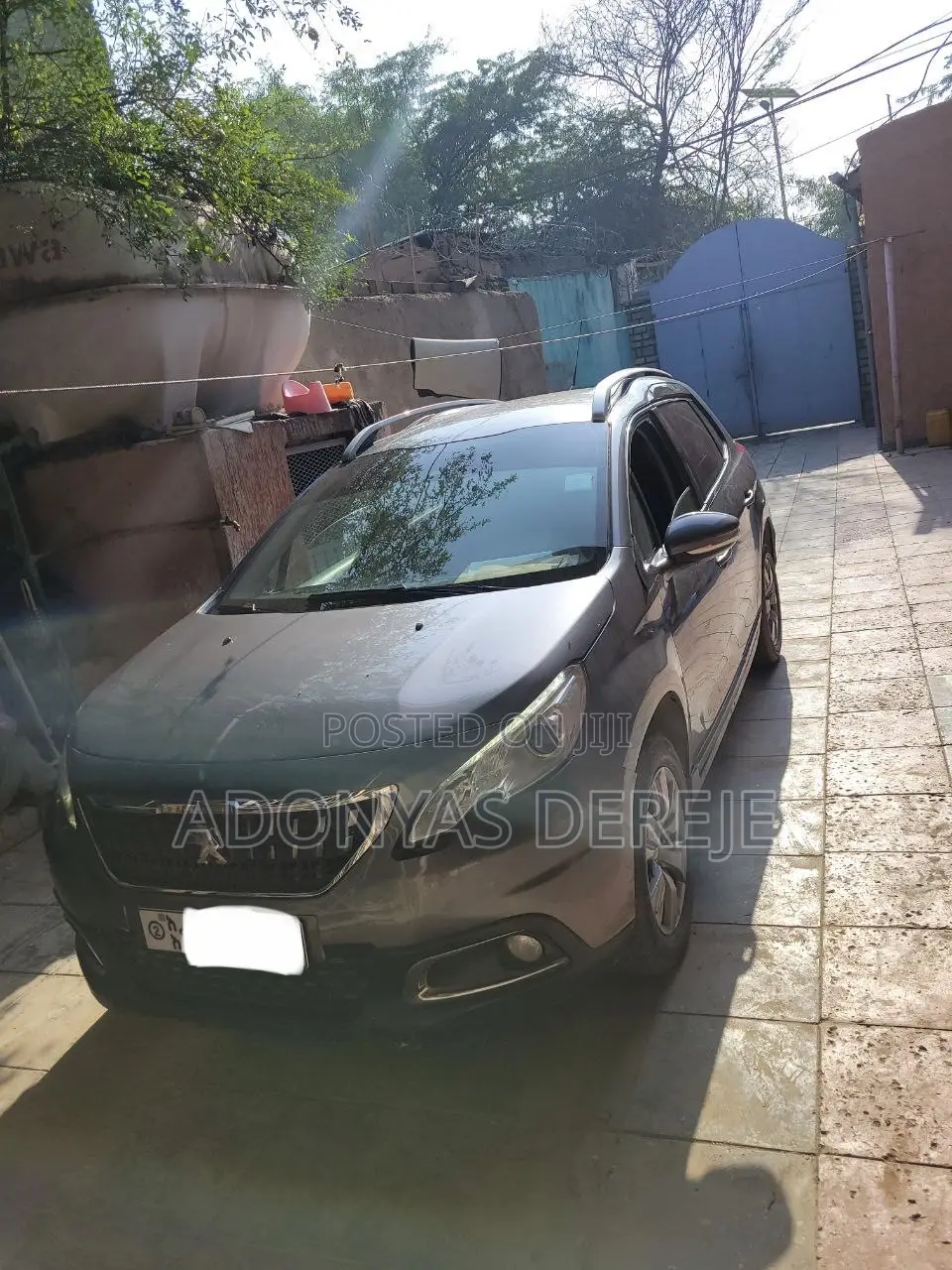 Peugeot 2008 2016 Brown