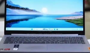 New Laptop Lenovo 8GB AMD Ryzen 5 SSD 512GB