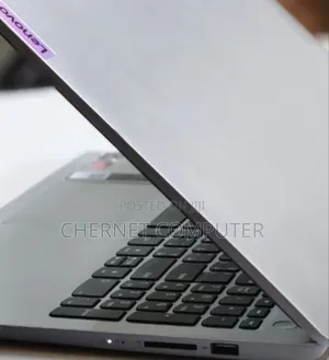 New Laptop Lenovo 8GB AMD Ryzen 5 SSD 512GB