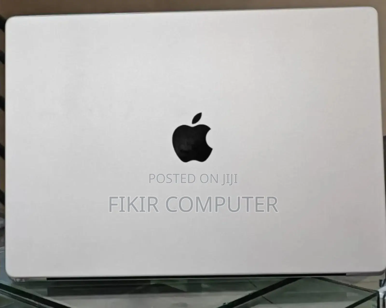 New Laptop Apple MacBook Pro M1 16GB Apple M1 Pro SSD 1T