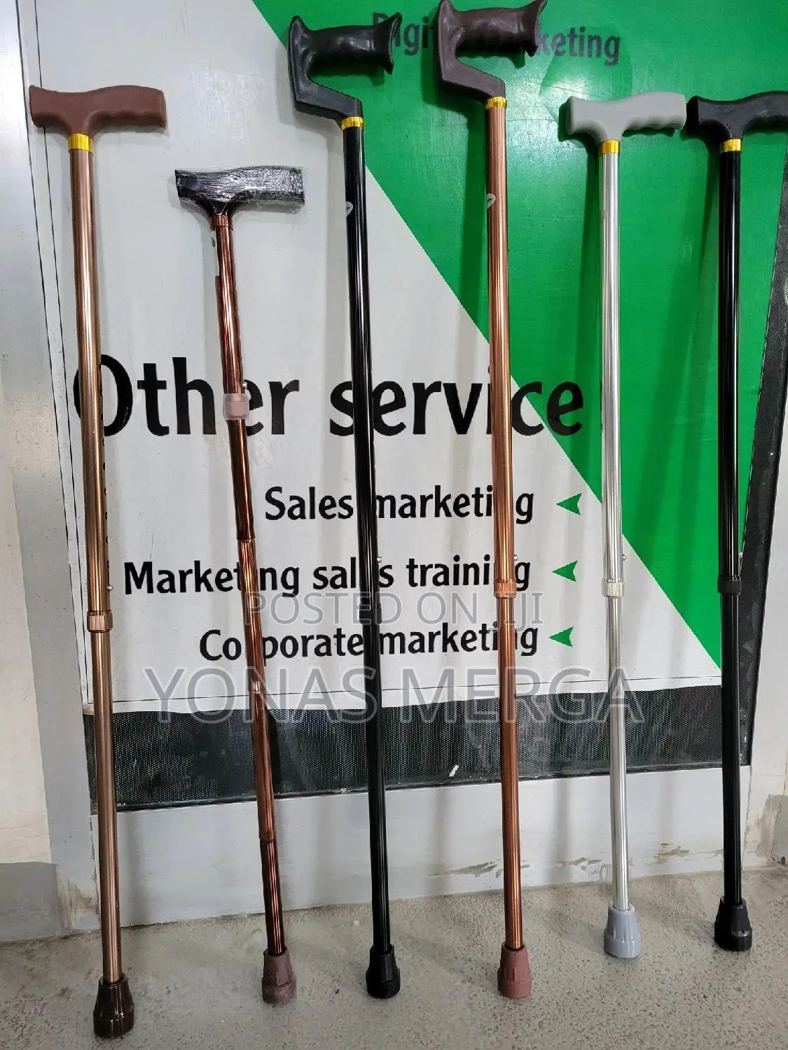 Walking Stick to Help as an Aid刊፯non-Skid Foot,The Freedom of Mobility