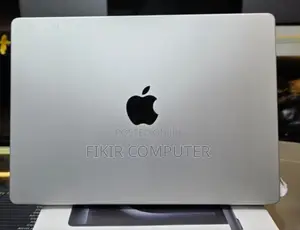 New Laptop Apple MacBook Pro M1 16GB Apple M1 Max SSD 512GB